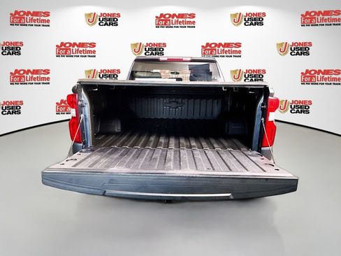 Used 2022 Chevrolet Silverado 1500 RST AWD/4WD image 15