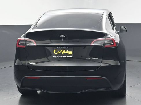 Used 2023 Tesla Model Y Long Range AWD/4WD image 3