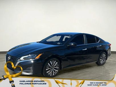 Used 2023 Nissan Altima 2.5 SV w/ SV Premium Package