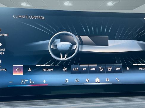 New 2026 BMW X5 xDrive50e image 23