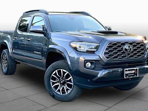 Certified 2023 Toyota Tacoma TRD Sport w/ Technology Package AWD/4WD image 3