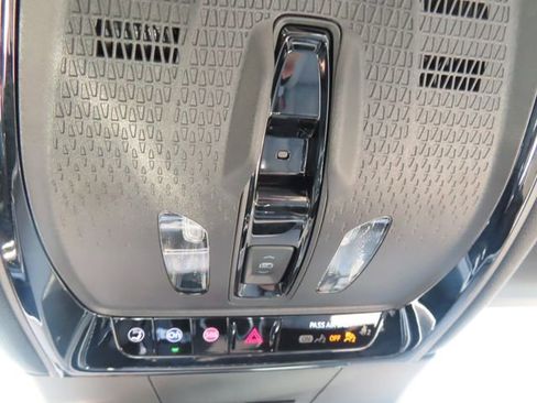 Used 2024 Cadillac Lyriq Luxury RWD image 37