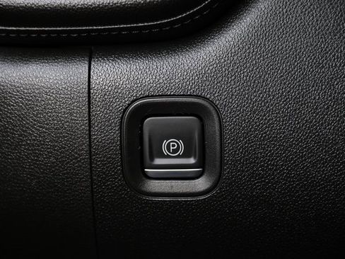 Used 2022 Chevrolet Silverado 2500 High Country w/ Z71 Off-Road Package image 27