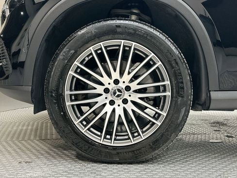 Used 2023 Mercedes-Benz GLC 300 4MATIC image 17