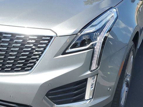 Certified 2024 Cadillac XT5 Premium Luxury w/ Technology Package FWD image 9