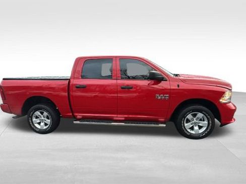 Used 2018 RAM 1500 Express image 30