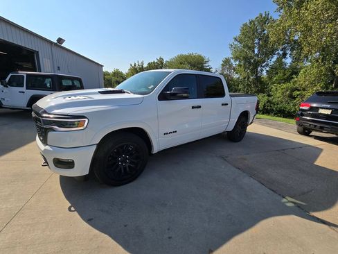 Used 2026 RAM 1500 Limited AWD/4WD image 3
