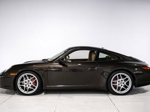 Used 2010 Porsche 911 Carrera S RWD image 7