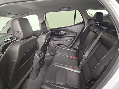 Used 2022 GMC Terrain SLT AWD/4WD image 16