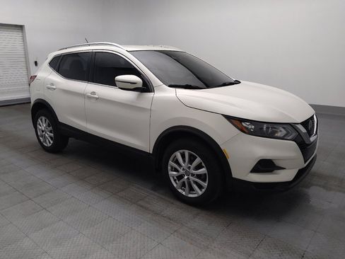 Used 2020 Nissan Rogue Sport SV FWD image 11
