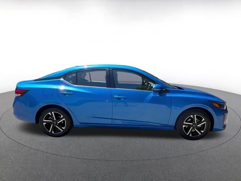Used 2025 Nissan Sentra SV FWD image 16