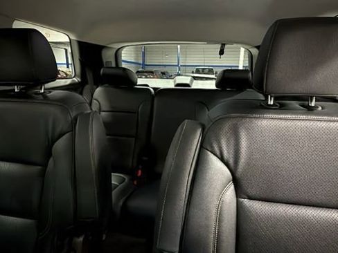 Used 2020 Chevrolet Traverse LT w/ LPO, Floor Liner Package image 16