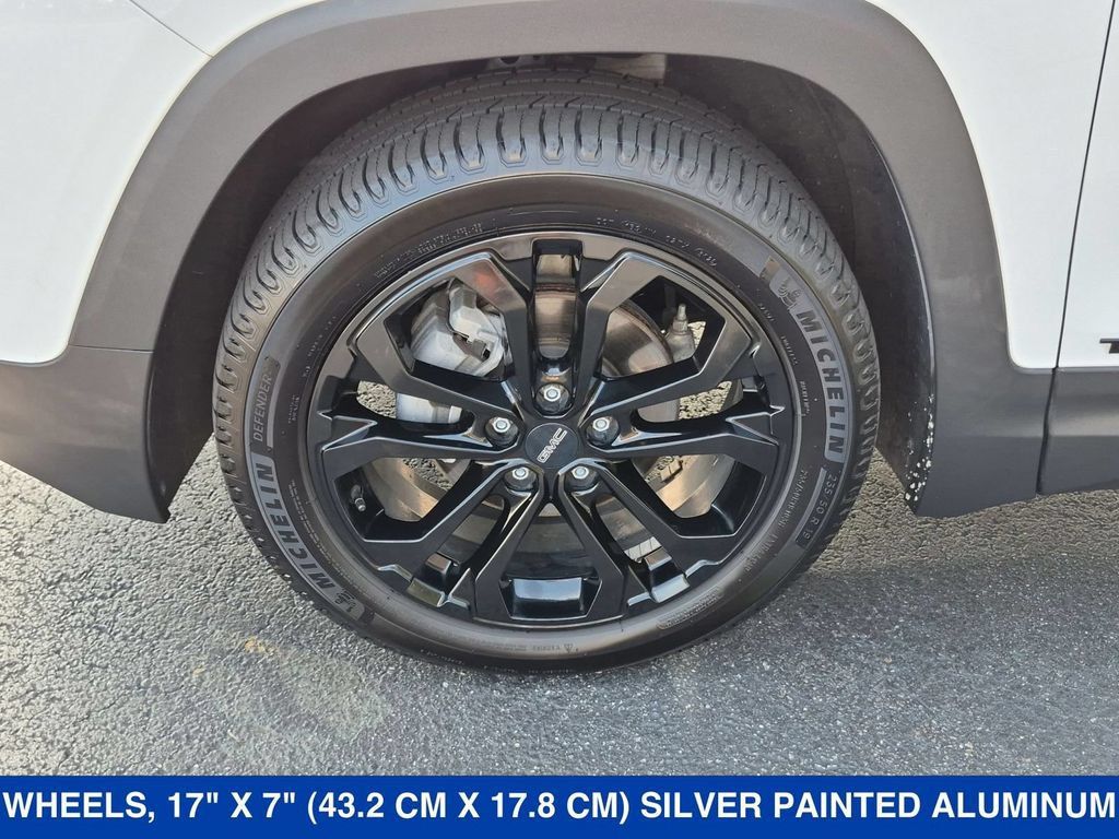 Used 2020 GMC Terrain SLE w/ Driver Convenience Package AWD/4WD image 9