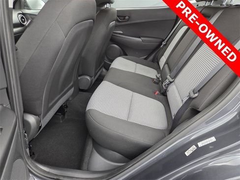 Used 2022 Hyundai Kona SE image 21