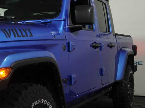 Used 2022 Jeep Gladiator Sport AWD/4WD image 11