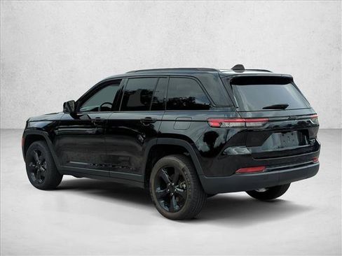 Used 2023 Jeep Grand Cherokee Limited w/ Black Appearance Package RWD image 7