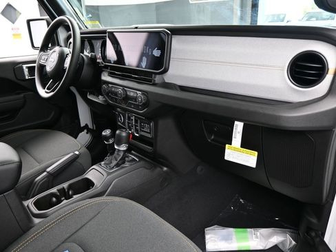 New 2026 Jeep Gladiator Sport image 37