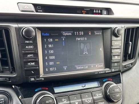 Used 2018 Toyota RAV4 SE w/ Advanced Technology Package image 23