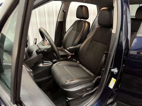 Used 2022 Chevrolet Trax LT w/ Driver Confidence Package AWD/4WD image 31