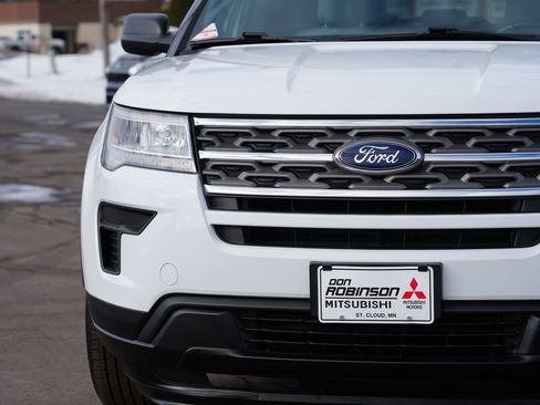 Used 2018 Ford Explorer 4WD image 9