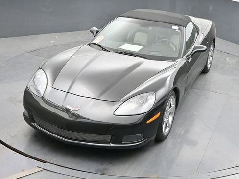 Used 2007 Chevrolet Corvette Convertible w/ Preferred Equipment Group RWD image 26