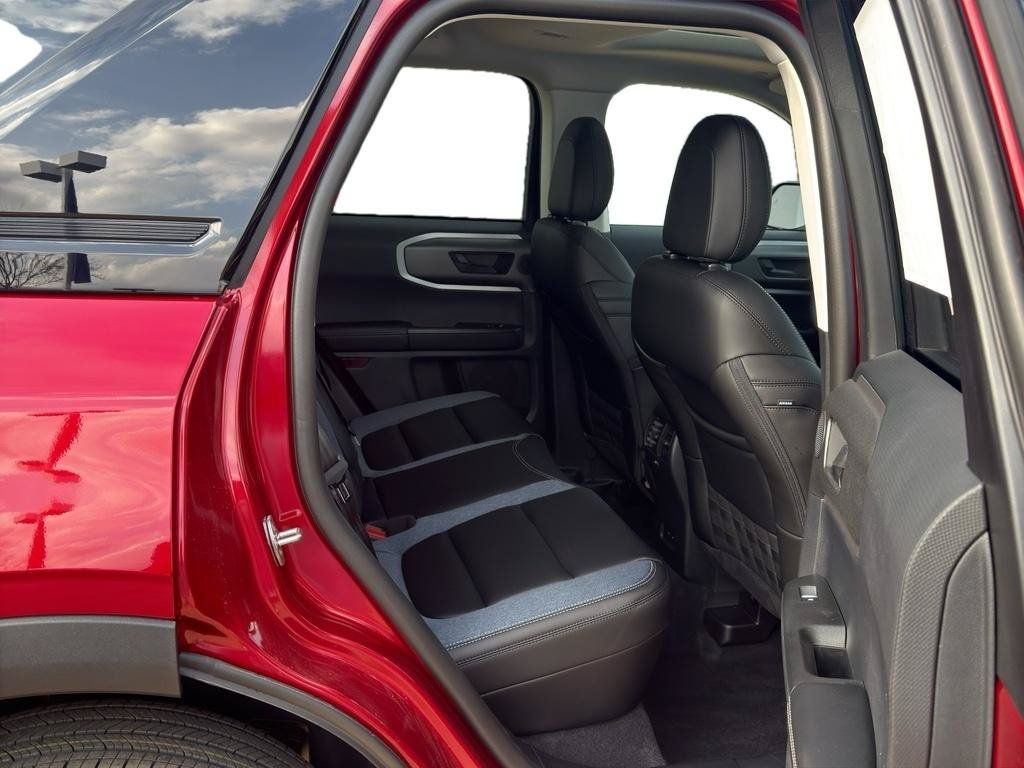New 2026 Ford Bronco Sport Outer Banks w/ Outer Banks Tech Package+ AWD/4WD image 8