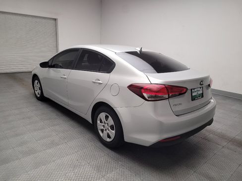 Used 2018 Kia Forte LX FWD image 5