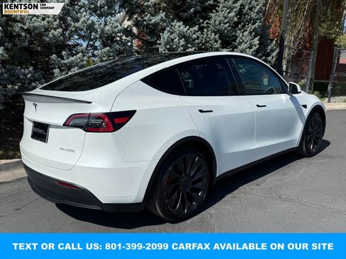 Used 2023 Tesla Model Y Performance image 8