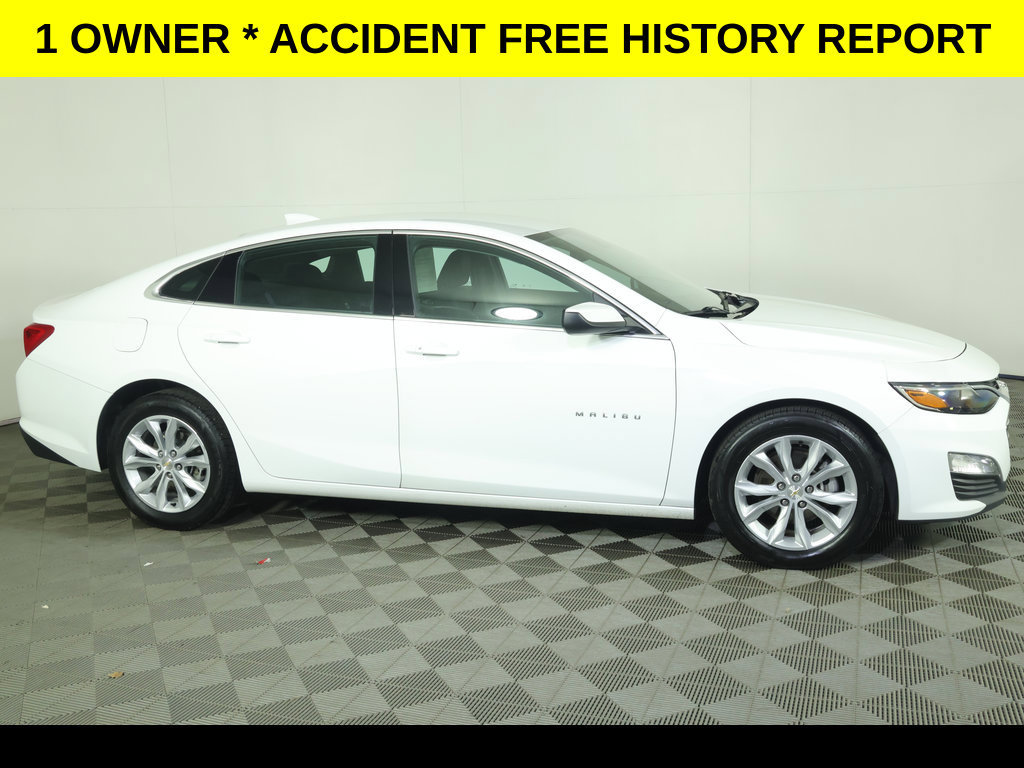 Used 2024 Chevrolet Malibu LT FWD image 2