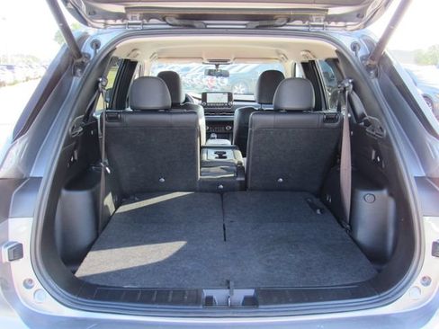 Used 2023 Mitsubishi Outlander SE FWD image 6