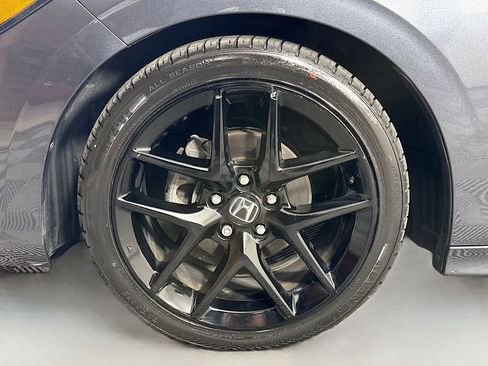 Used 2023 Honda Civic Sport image 25