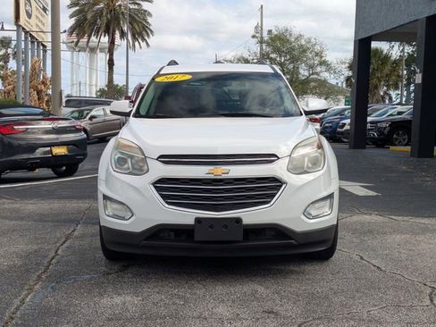 Used 2017 Chevrolet Equinox LT w/ Convenience Package image 2