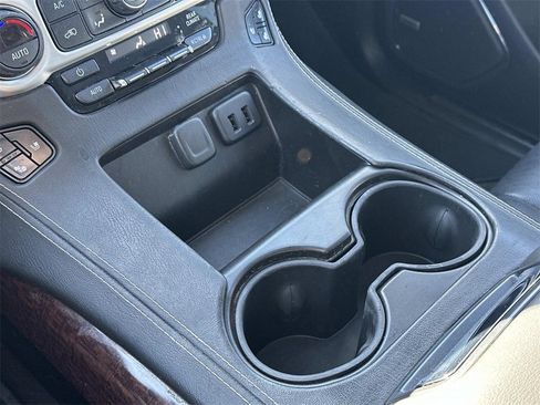 Used 2017 GMC Yukon SLT w/ Open Road Package image 31