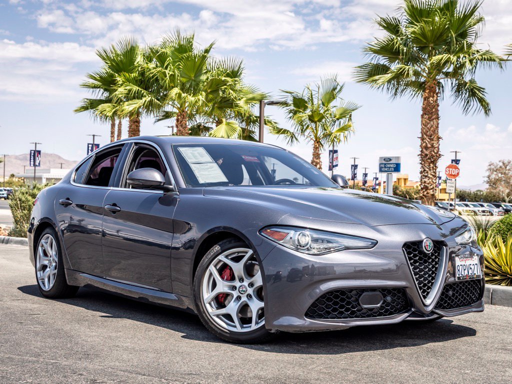 Used 2018 Alfa Romeo Giulia Ti w/ TI Leather Package RWD image 12