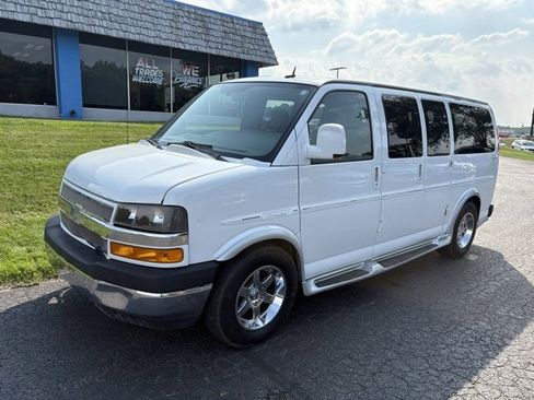 Used 2012 Chevrolet Express 1500 image 2