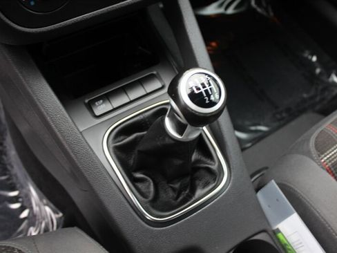 Used 2009 Volkswagen GTI 2-Door image 12