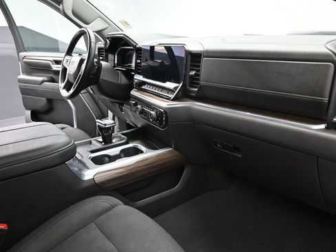 Used 2023 Chevrolet Silverado 1500 LT Trail Boss w/ Protection Package AWD/4WD image 19