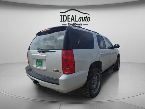 Used 2012 GMC Yukon SLT w/ SLT-2 Equipment Package image 17