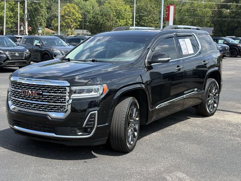 Used 2023 GMC Acadia Denali w/ Black Diamond Edition FWD image 3