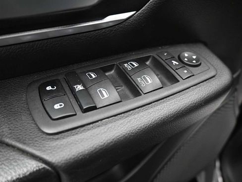 Used 2023 RAM 1500 Big Horn AWD/4WD image 12