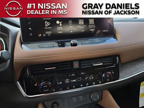 New 2026 Nissan Rogue Platinum w/ Platinum Premium Package image 7