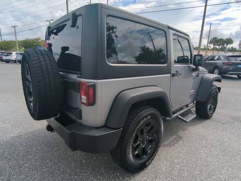 Used 2018 Jeep Wrangler Sport AWD/4WD image 5