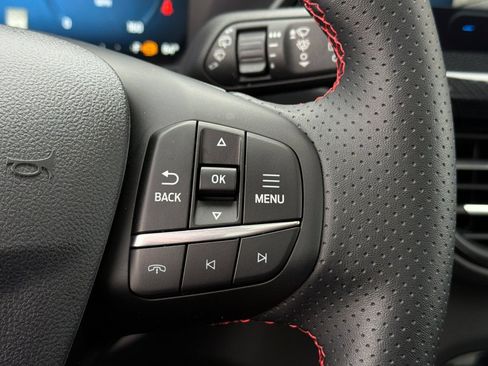 Used 2024 Ford Escape ST-Line Elite w/ Premium Technology Package AWD/4WD image 30