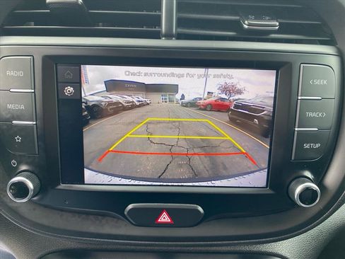 Certified 2023 Kia Soul LX w/ LX Technology Package FWD image 14