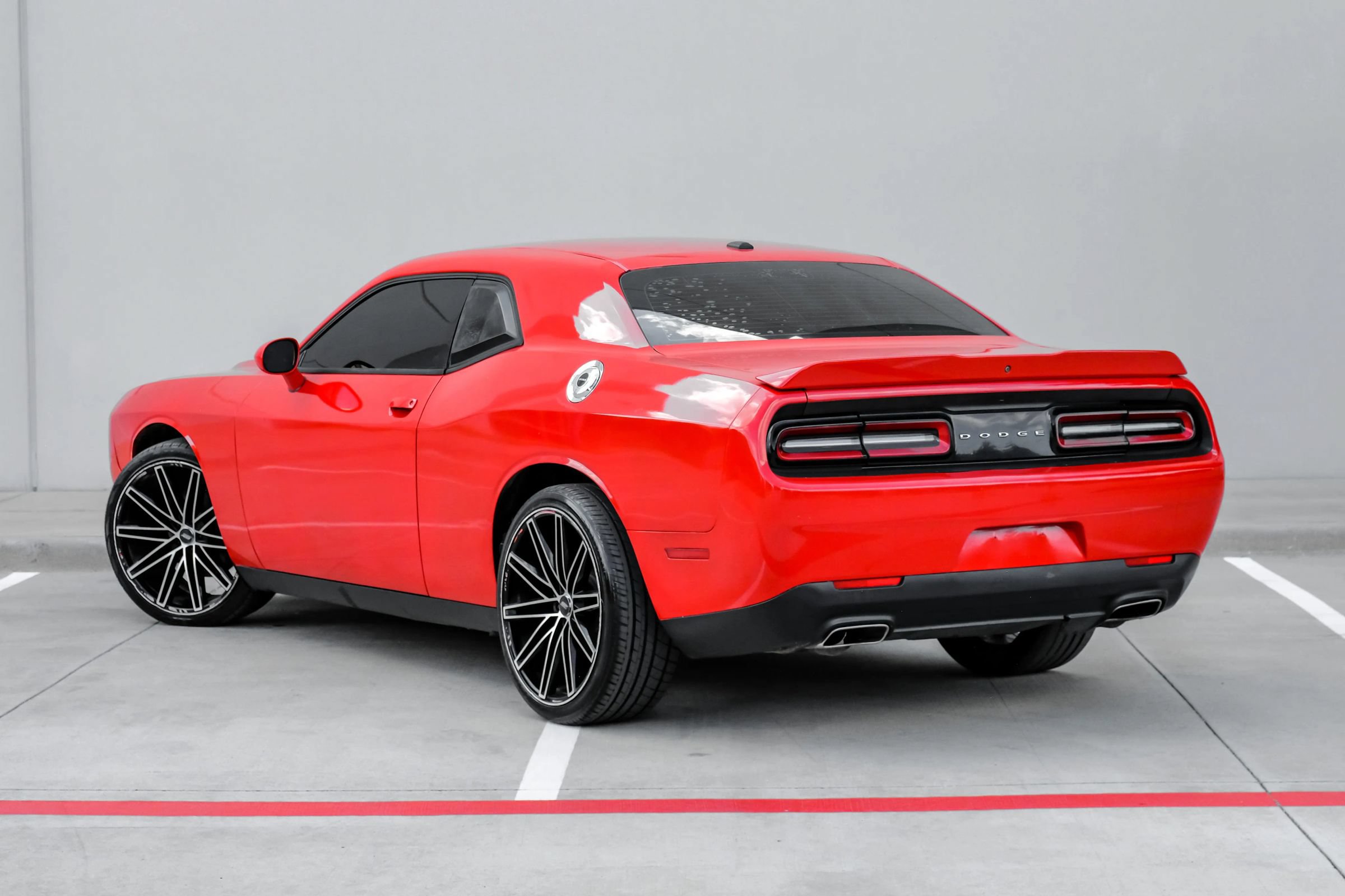 Used 2019 Dodge Challenger SXT RWD image 15