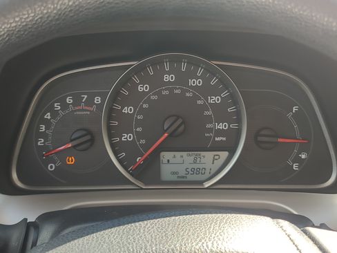 Used 2015 Toyota RAV4 LE AWD/4WD image 22