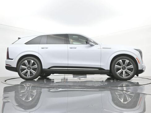 New 2026 Cadillac Escalade IQ Luxury 2 image 20