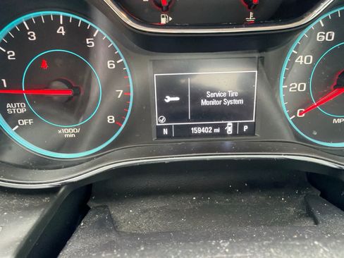 Used 2018 Chevrolet Cruze LS FWD image 5