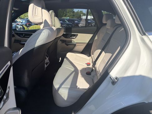 Used 2023 Mercedes-Benz GLC 300 4MATIC image 31