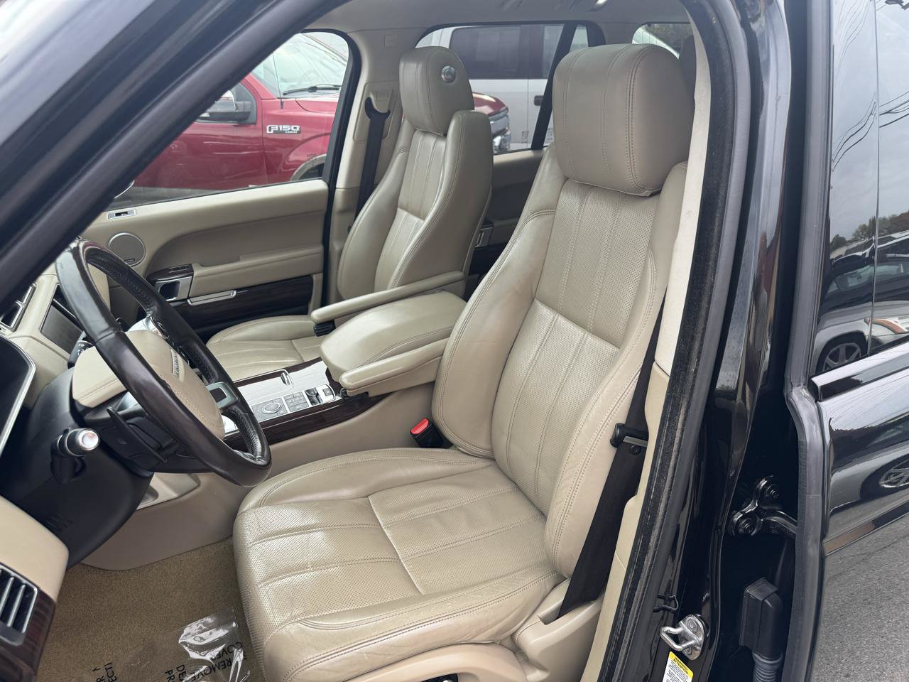 Used 2014 Land Rover Range Rover HSE AWD/4WD image 12